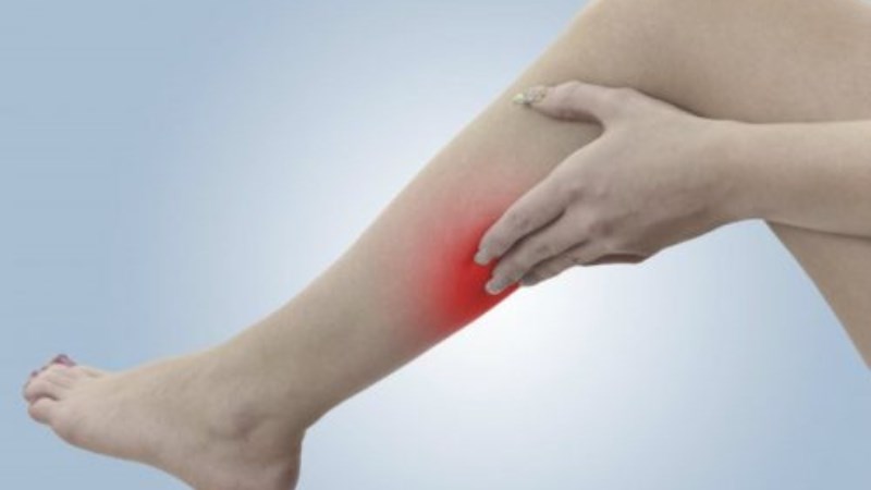 Tê phù khô gây đau nhức bắp chân Tê phù khô gây đau nhức bắp chân