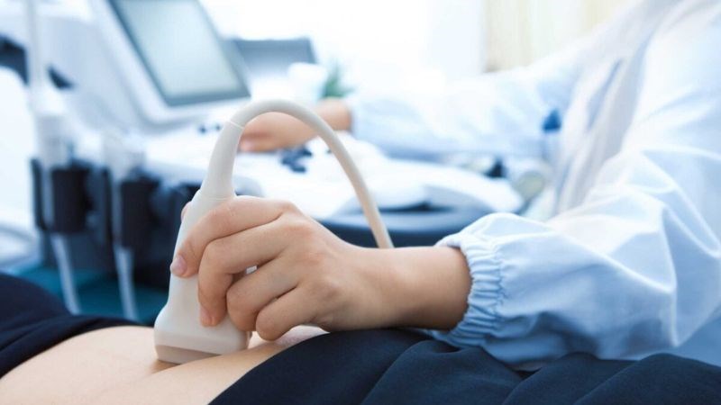 Siêu âm ổ bụng là biện pháp đầu tay, đơn giản để phát hiện sỏi ống mật chủ