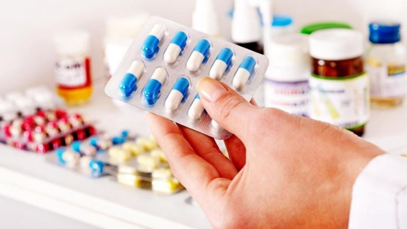 Mẹ bỉm sau khi sinh nên dùng thuốc theo hướng dẫn của bác sĩ