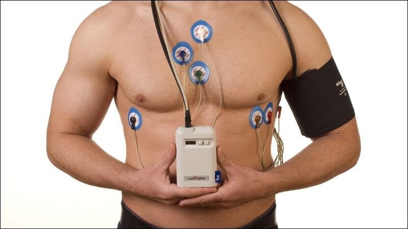 Đo Holter huyết áp 24h được xem là biện pháp chính xác nhất giúp chẩn đoán tình trạng tăng huyết áp áo choàng trắng Đo Holter huyết áp 24h được xem là biện pháp chính xác nhất giúp chẩn đoán tình trạng tăng huyết áp áo choàng trắng