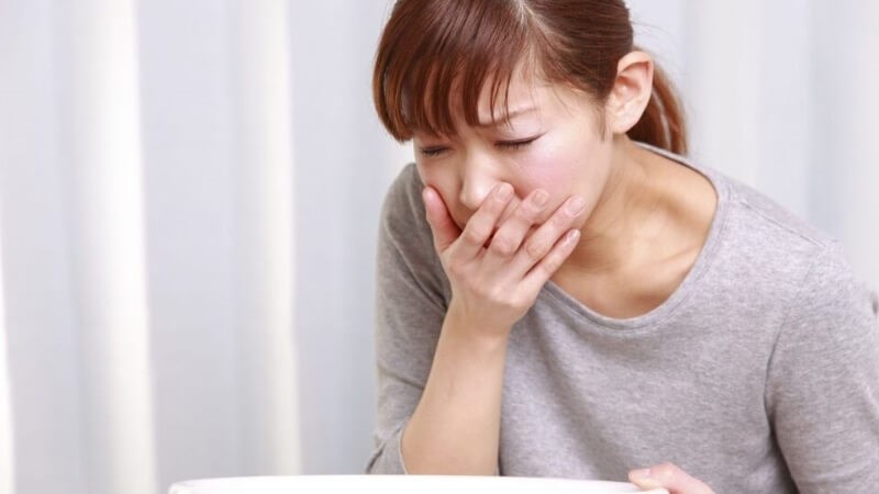 Nôn mửa là tình trạng cơ thể loại bỏ tất cả những gì có trong dạ dày