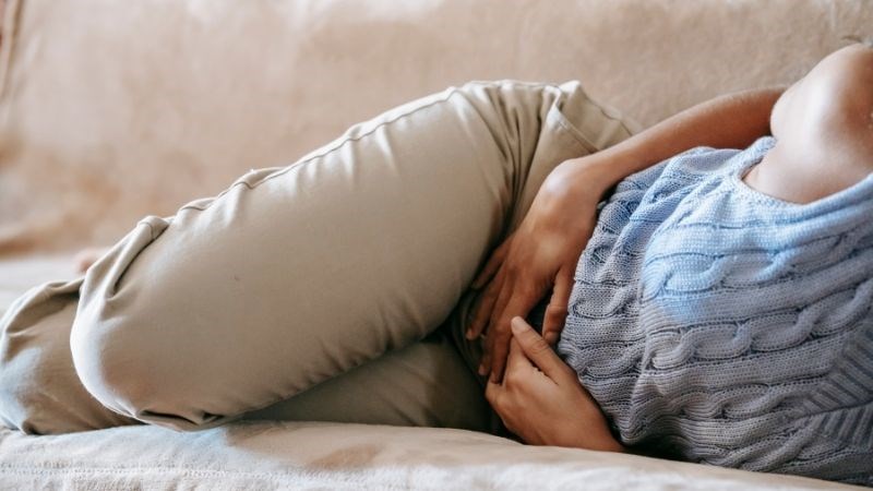 Người bệnh sẽ sốt và đau bụng cấp tính nếu u nang vỡ