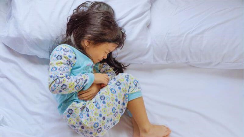 Khi xuất hiện đau bụng trong thời gian dài nên đến các cơ sở y tế để được thăm khám
