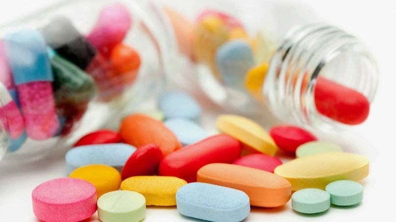 Bạn có thể sử dụng thuốc giảm đau kháng viêm để giảm bớt các triệu chứng bệnh