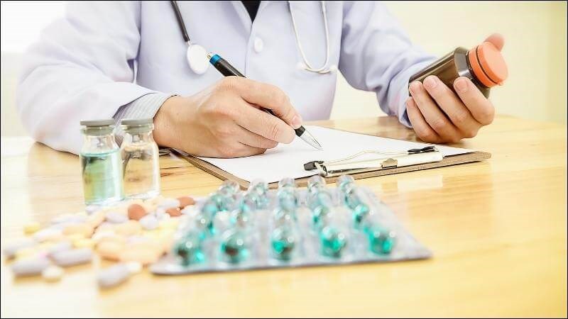 Kháng sinh cũng có thể được điều trị cho bệnh nhân dính bao quy đầu