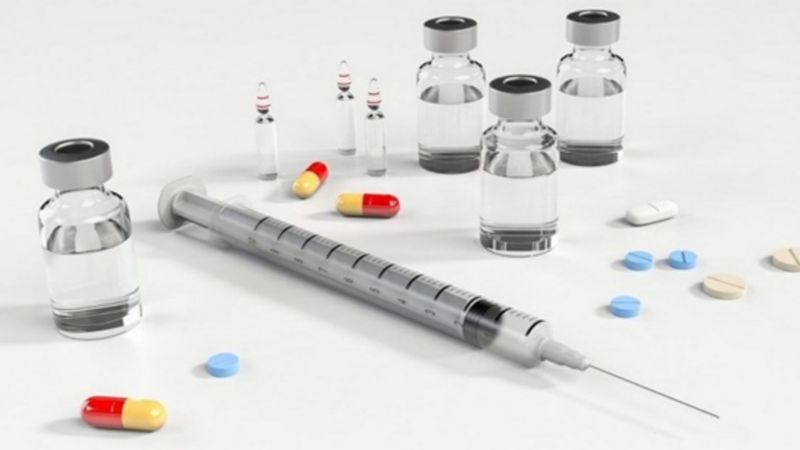 Bác sĩ có thể chỉ định dùng thuốc để điều trị dương vật cong Bác sĩ có thể chỉ định dùng thuốc để điều trị dương vật cong