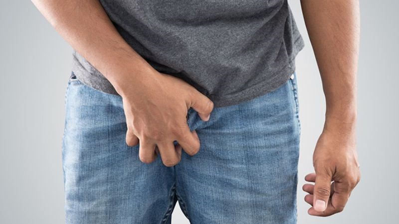 Dương vật bị cong khiến nam giới cảm thấy đau khi cương cứng Dương vật bị cong khiến nam giới cảm thấy đau khi cương cứng