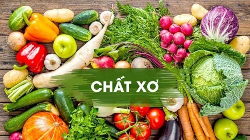 Ăn nhiều rau xanh và hoa quả để cung cấp chất xơ cho cơ thể