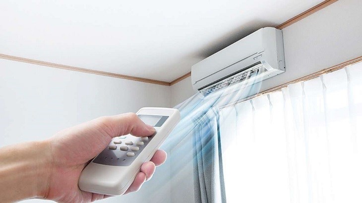 Turn on the air conditioner to check after cleaning