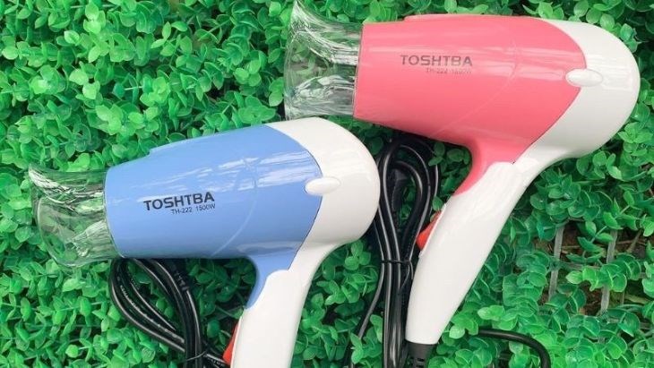 Máy sấy tóc Toshiba sở hữu nhiều màu sắc nổi bật