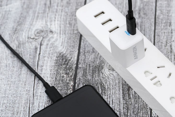 Adapter Sạc Type C PD 20W Anker PowerPort III Nano A2633 sạc nhanh và an toàn qua cổng USB-C Power Delivery công suất 20W