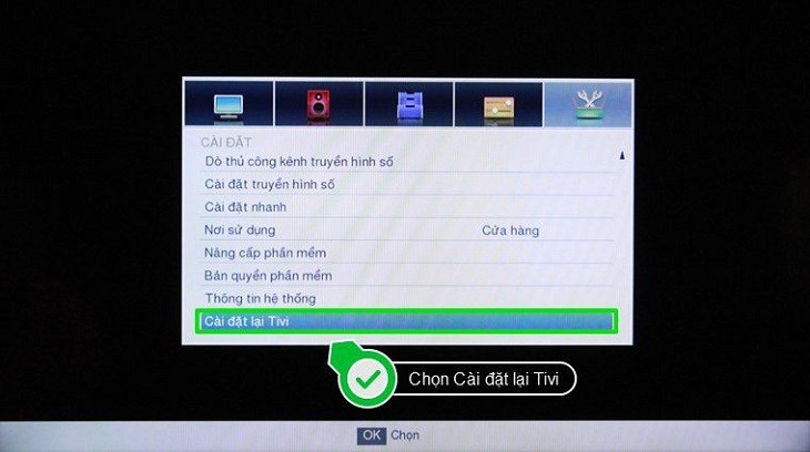 Trên giao diện Cài đặt, bạn chọn Cài đặt lại tivi