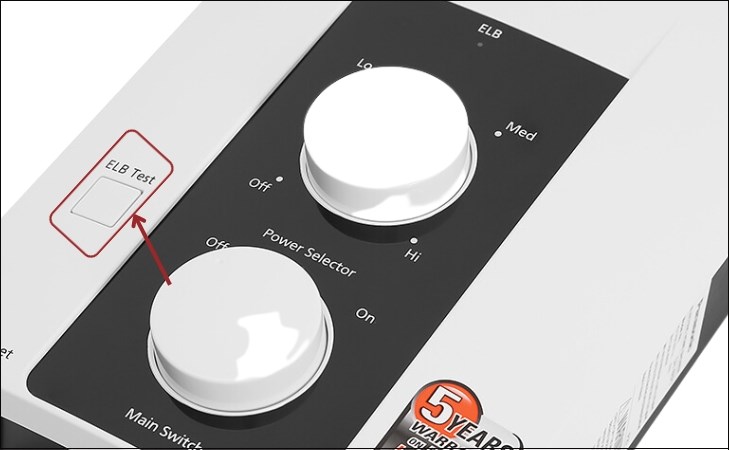 Nhấn nút ELB để kiểm tra chế độ chống giật của máy nước nóng  trực tiếp Panasonic 4500W DH-4RP1VW