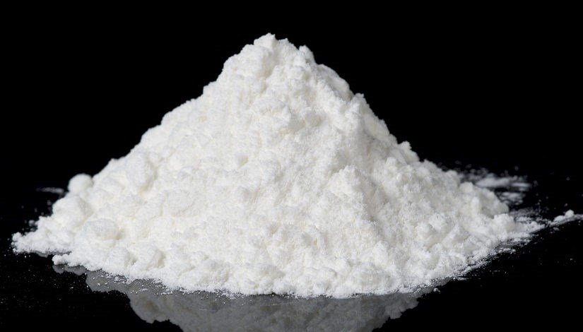 Axit boric có dạng bột màu trắng