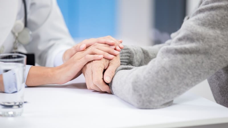 Tâm lý trị liệu là phương pháp có thể hỗ trợ điều trị cảm xúc cùn mòn