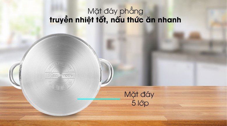 Nồi inox Kangaroo KG876M sở hữu mặt đáy phẳng giúp truyền nhiệt tốt, làm chín thức ăn nhanh chóng 