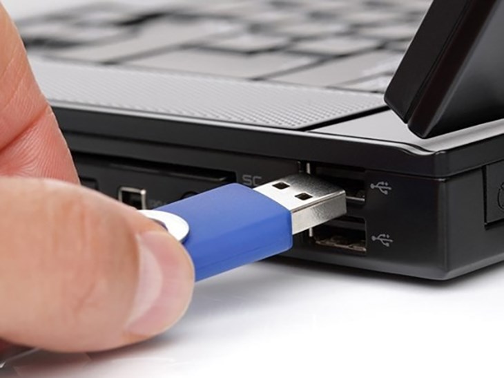 Cứu dữ liệu bị ẩn trong USB do tác động của virus 