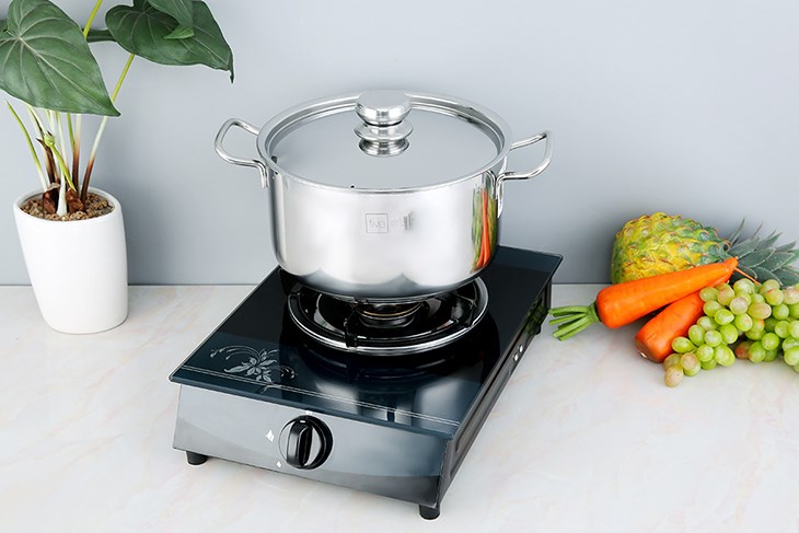 Nồi inox 3 đáy nắp inox 24 cm Fivestar FSN24-SW vừa an toàn cho sức khỏe vừa dễ dàng vệ sinh