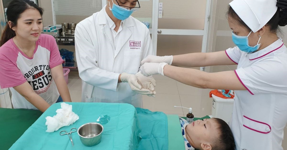 Mách mẹ cách phòng ngừa hẹp bao quy đầu ở trẻ sơ sinh