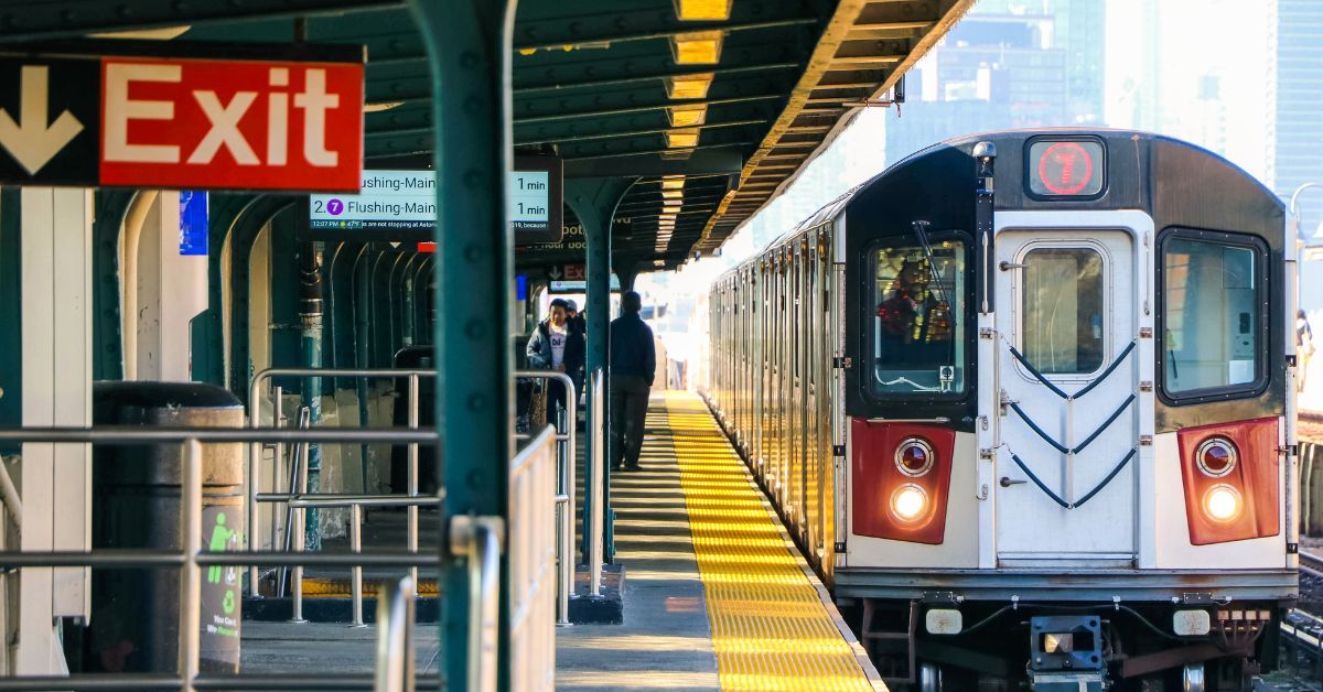 Mách mẹ những kinh nghiệm cho trẻ sơ sinh đi tàu hỏa không phải ai cũng biết