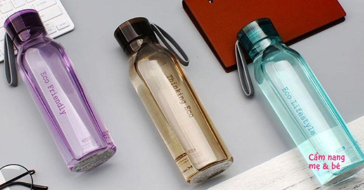 Bình đựng nước loại nào tốt? Top 15 bình đựng nước cho bé mẹ nên mua