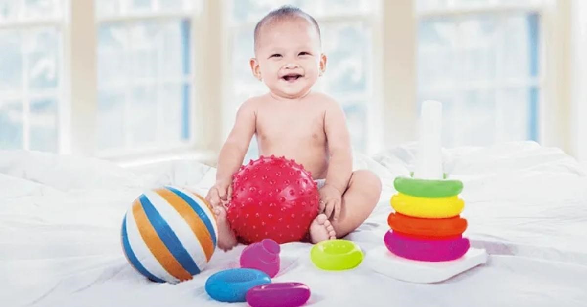 Gợi ý 10 hoạt động vui chơi đơn giản giúp phát triển não bộ của trẻ, cha mẹ có thể chơi cùng trẻ tại nhà