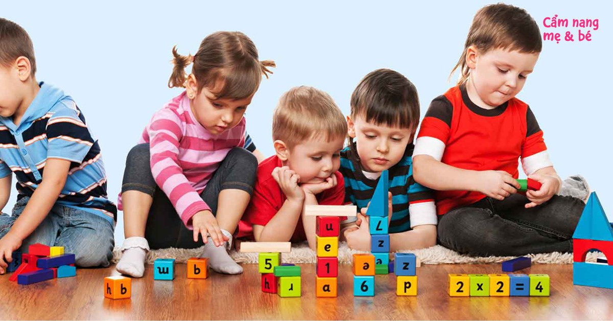 Top 10 mẫu đồ chơi sáng tạo cho trẻ mầm non giúp bé phát triển trí não, thông minh