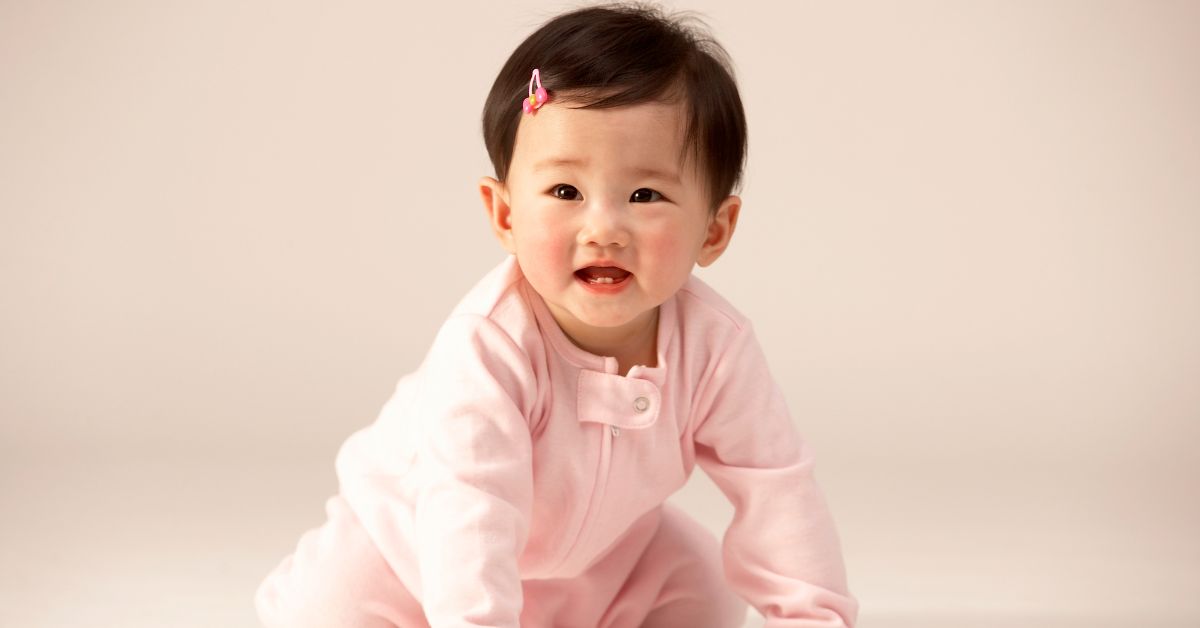 Sự phát triển và nhu cầu dinh dưỡng của trẻ 9 tháng