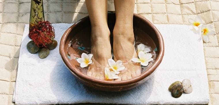 6 cách ngâm chân tốt cho sức khoẻ, hỗ trợ đẹp da hiệu quả