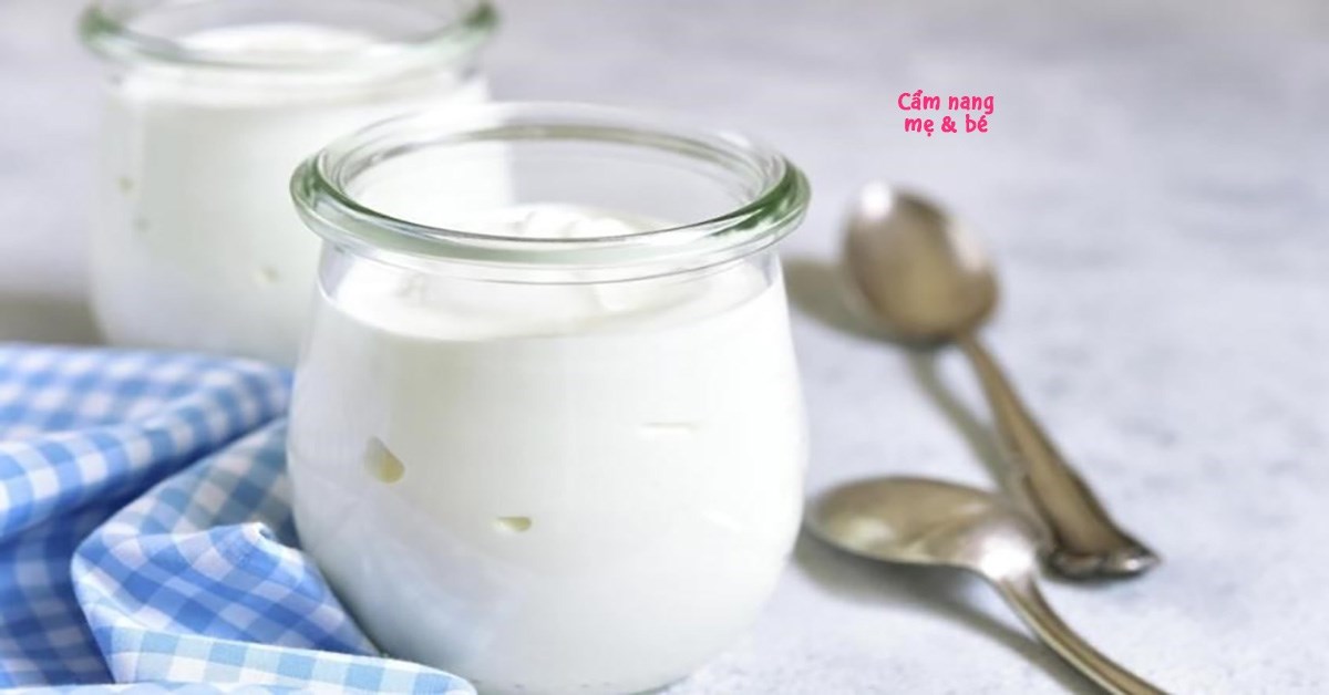 Mẹ bầu ăn sữa chua được không? Ăn vào thời điểm nào là tốt nhất?