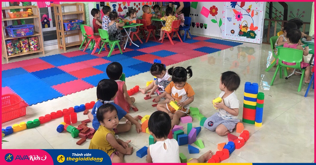 Những vật dụng cần thiết cho bé đi nhà trẻ, mẹ nên sắm đủ