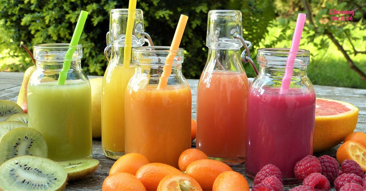 Gợi ý các loại nước ép cho bé 6 tháng? Lưu ý về lượng nước ép cho bé theo độ tuổi