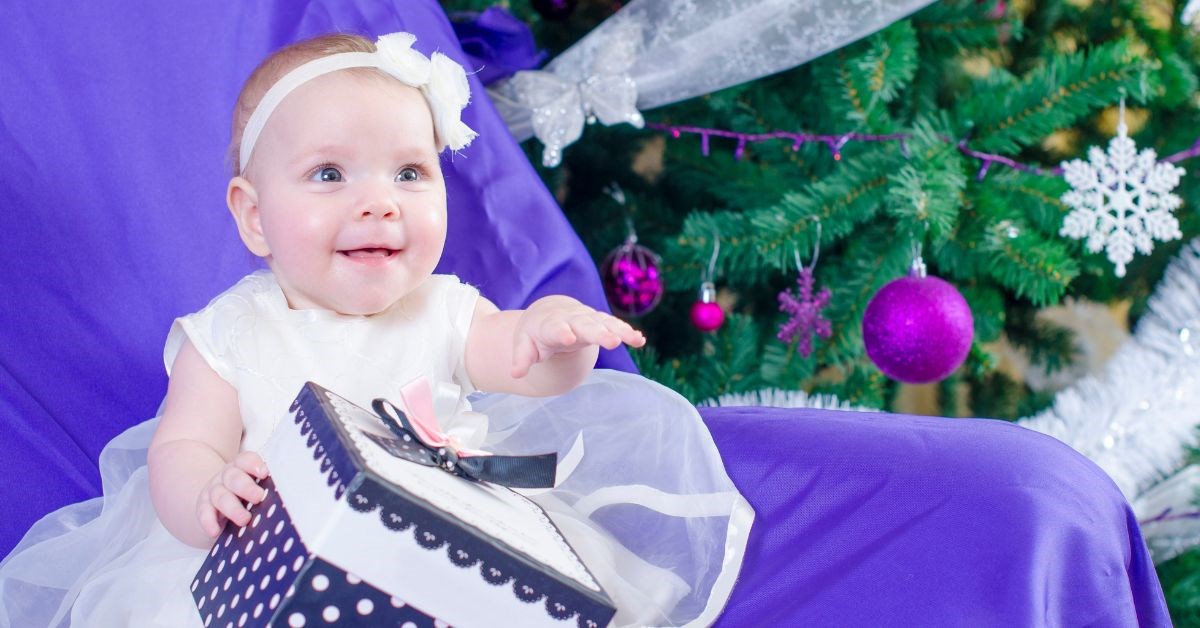 Tiêu chí chọn quà thôi nôi cho bé gái và những món quà ý nghĩa