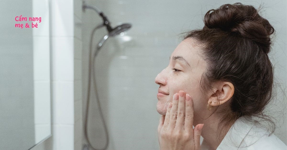 Top 10 sữa rửa mặt chống lão hóa tin dùng tốt hiện nay