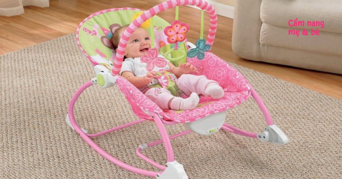 Có nên mua ghế rung cho bé không? Cho bé nằm ghế rung có tốt không?