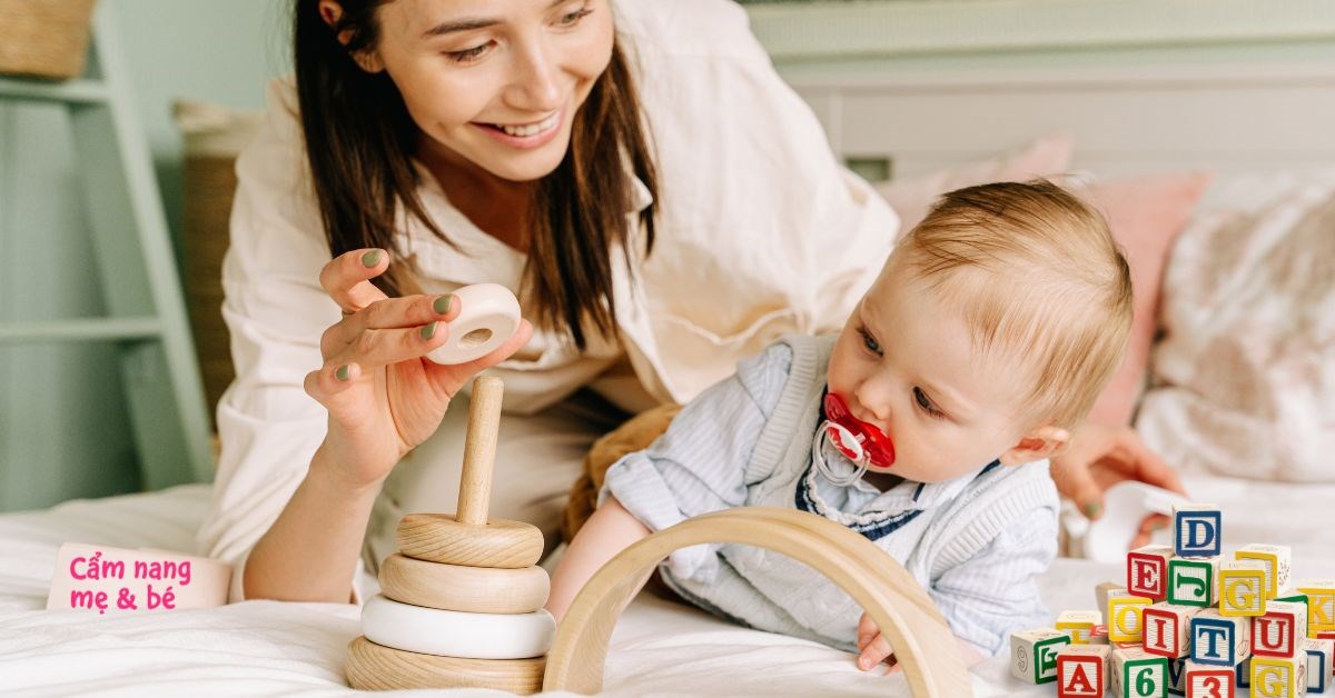 Top 8 đồ chơi cho bé 9 tháng đến 1 tuổi phát triển toàn diện tốt