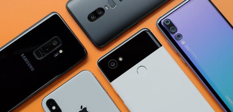 Điện thoại xách tay là gì? Có nên mua điện thoại xách tay để sử dụng không?