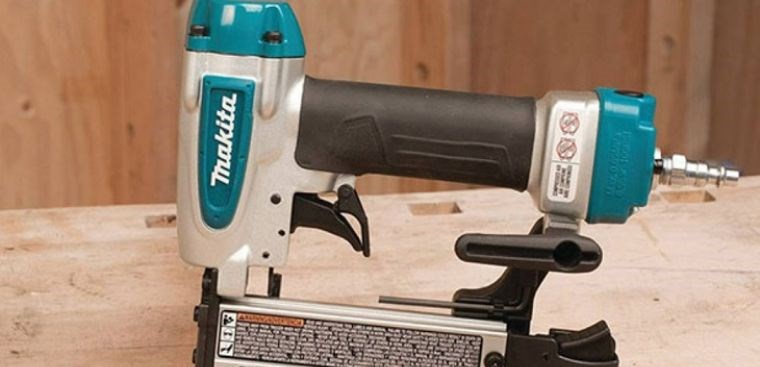 Súng bắn đinh, ghim - dụng cụ tiện lợi cho mọi nhà