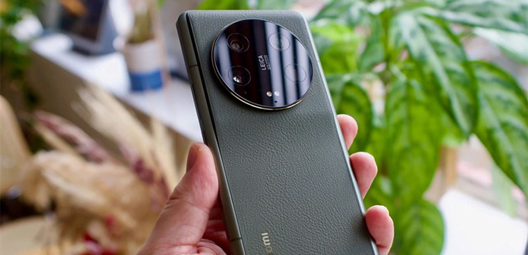 Xiaomi 13 Ultra có gì hot: Mặt lưng da cực sang trọng, camera Leica, giá từ 20,5 triệu