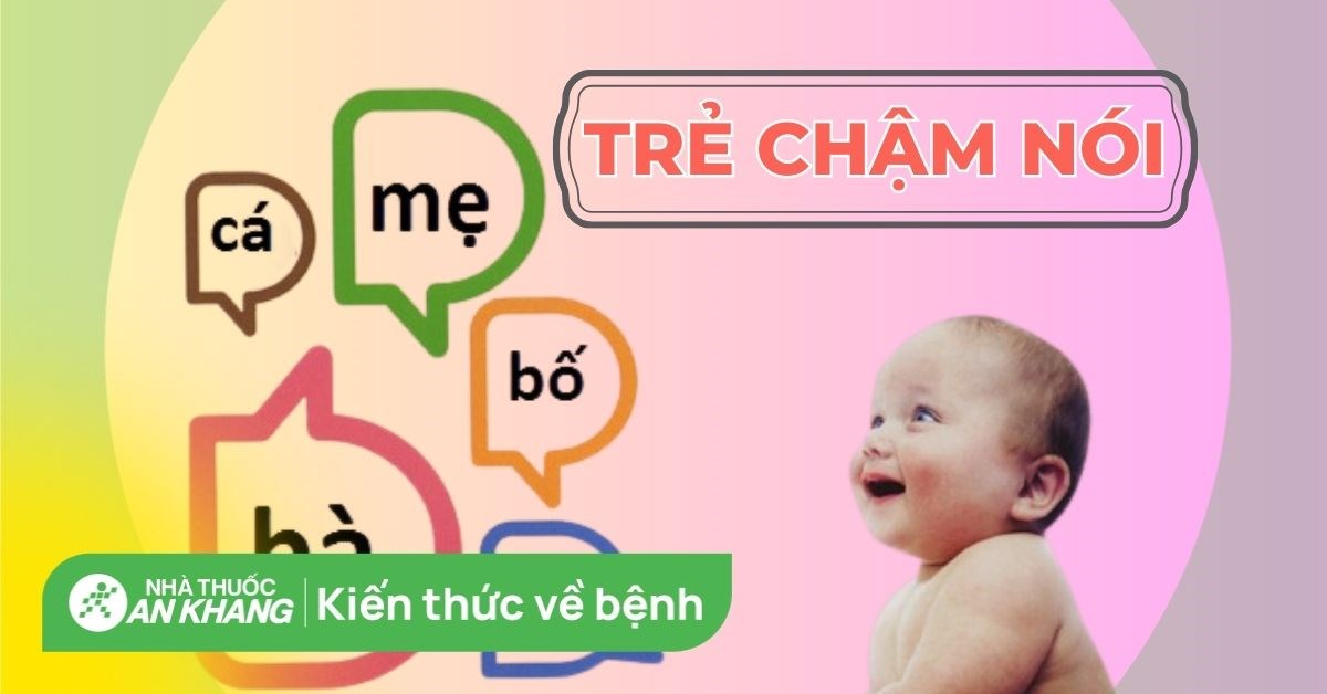Mẹ và bé xem điện thoại, có thể gây chậm nói