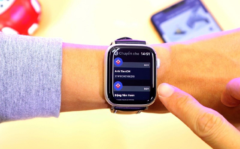 BIDV Smart Banking hỗ trợ người dùng trên Apple Watch