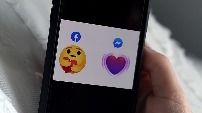 c&agrave;i đặt biểu tượng tr&aacute;i tim rung m&agrave;u t&iacute;m cho Messenger