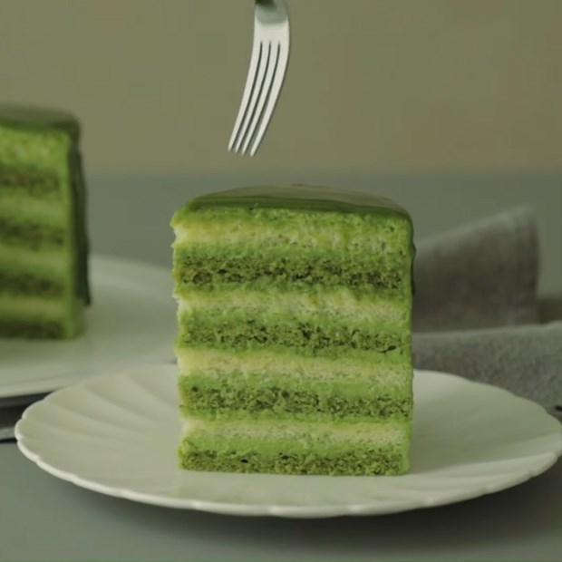 Cách làm bánh kem bông lan trà xanh matcha thơm ngon, đơn giản, dễ làm