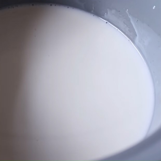Bước 1 Làm nhân cade Bánh tiêu nhân cade sữa trứng