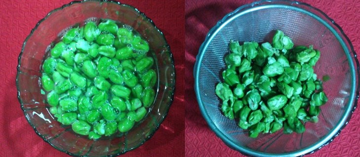 Bước 2 Ngâm cà na với nước muối loãng Cà na đập