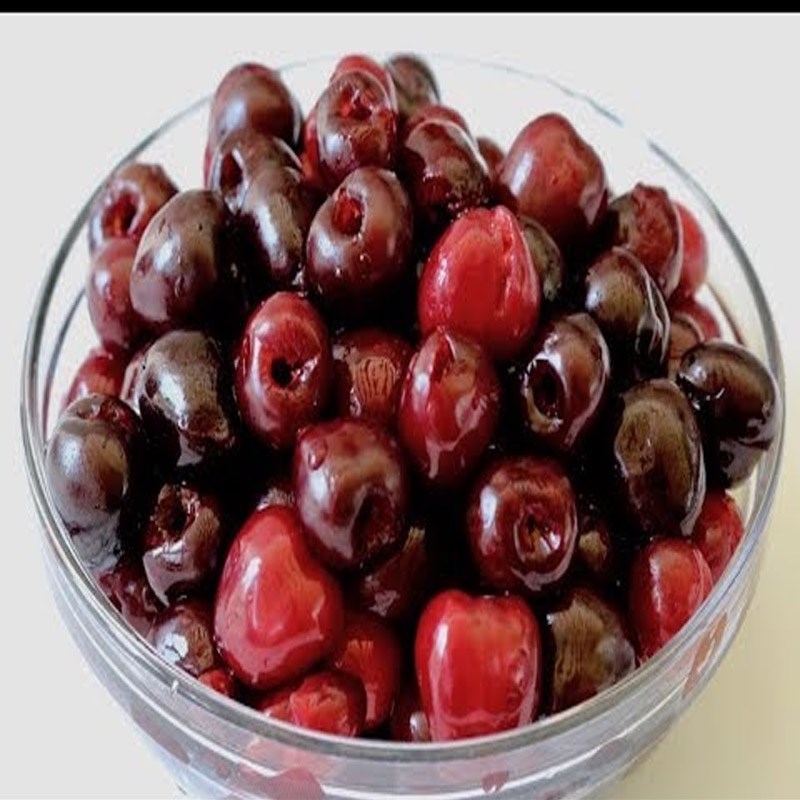 Bước 1 Sơ chế cherry Kem que chanh cherry