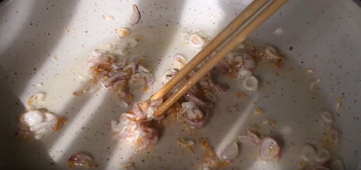 Cách 1 Sơ chế nguyên vật liệu Cháo xương
