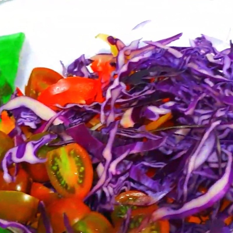 Bước 1 Sơ chế nguyên liệu Salad rong nho thịt xông khói