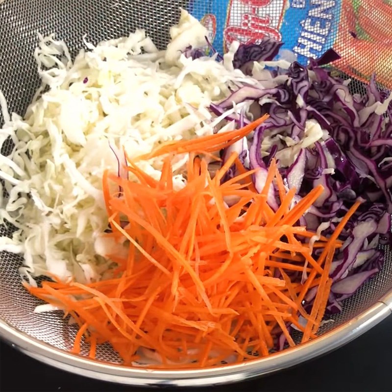 Bước 1 Sơ chế nguyên liệu Salad rong nho chay giàu dinh dưỡng
