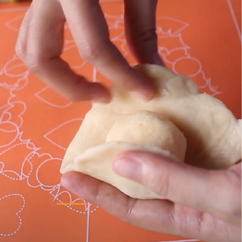 Bước 7 Tạo hình bánh Bánh pía nhân sữa dừa